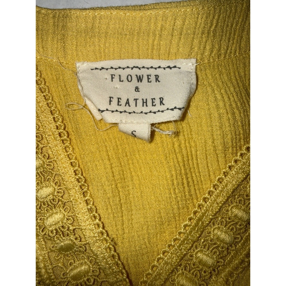 Flower & Feather Women Yellow Short‎ Sleeve Blouse S - Picture 2 of 6